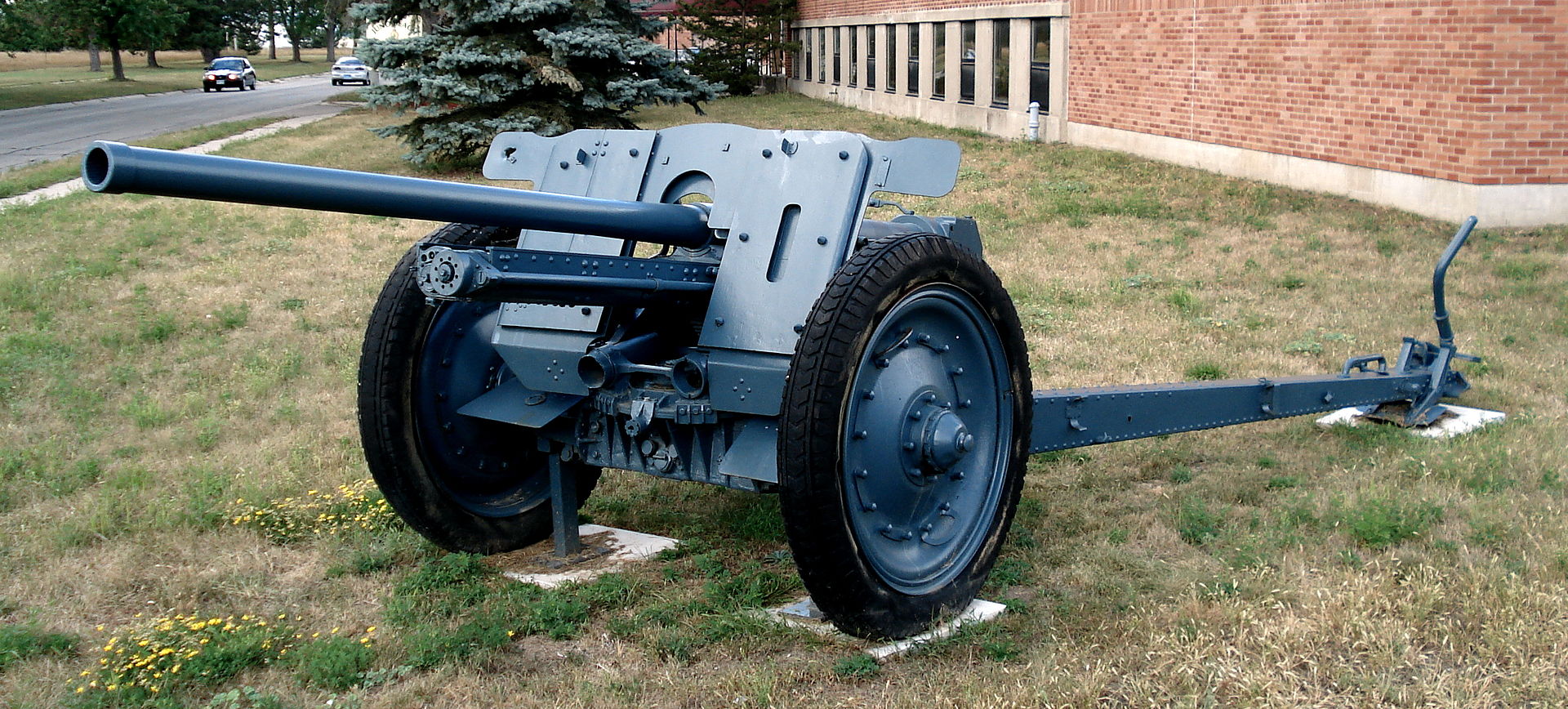 photo of 7.62cm Pak 36(r) L/51 from By Balcer~commonswiki - Own work, CC BY 2.5, https://commons.wikimedia.org