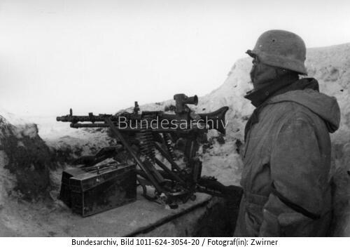 photo of 7.92mm MG 34 from Bundesarchiv(https://www.bild.bundesarchiv.de)